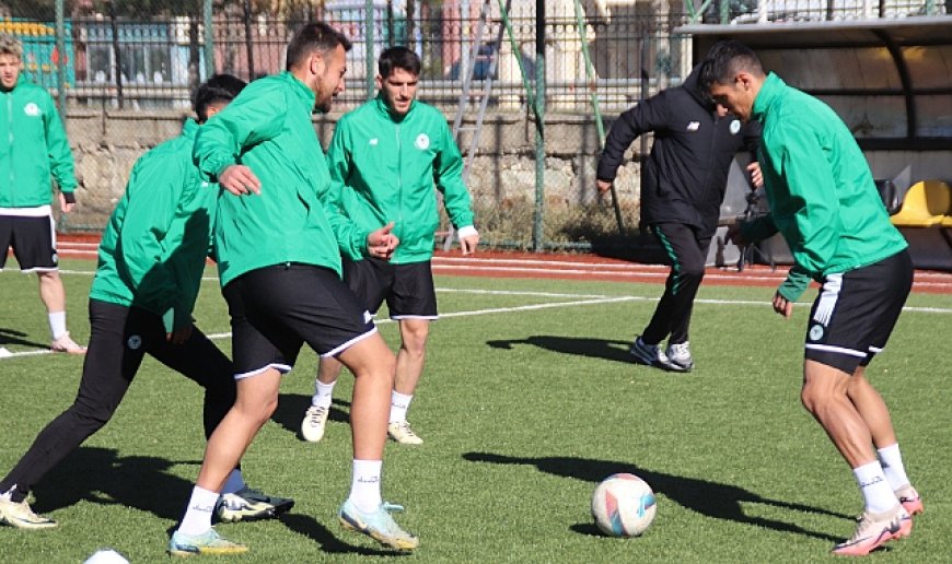 Konyaspor son antrenmanını Bayburt'ta yaptı