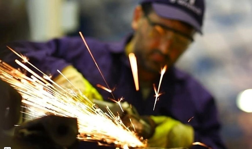 Sanayi üretimi yıllık yüzde 2,4 azaldı