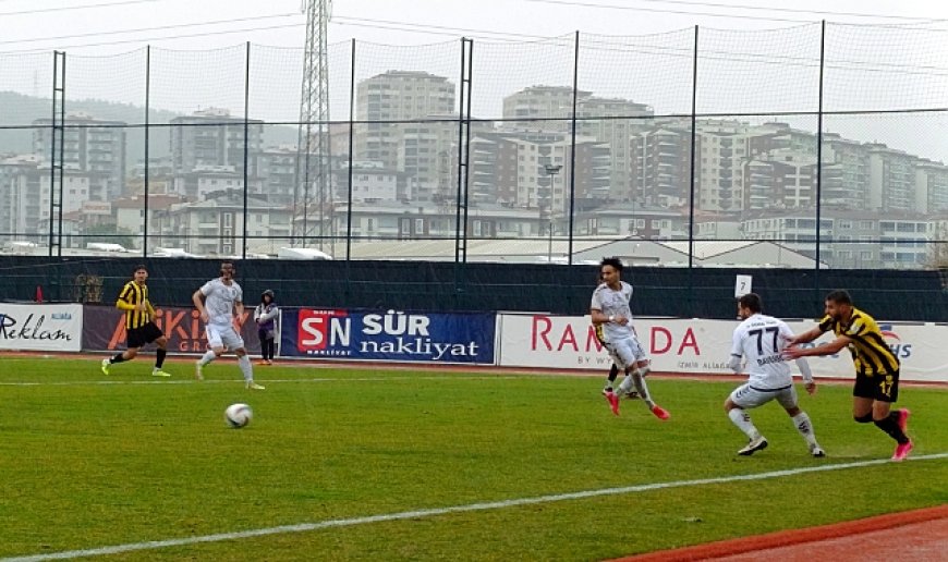 Zorlu deplasmandan 1 puanla dönüyoruz