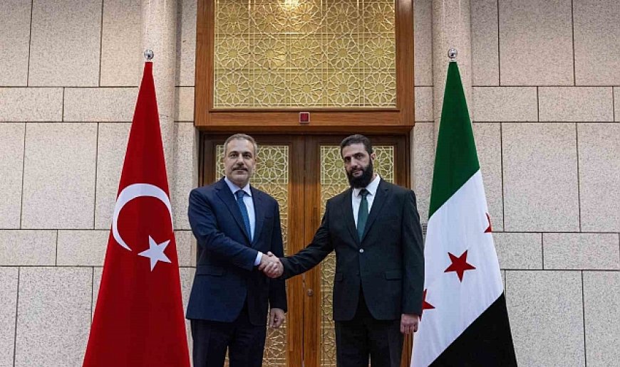 Dışişleri Bakanı Hakan Fidan, Suriye'deki yeni yönetimin lideri Ahmed Eş-Şara ile bir araya geldi