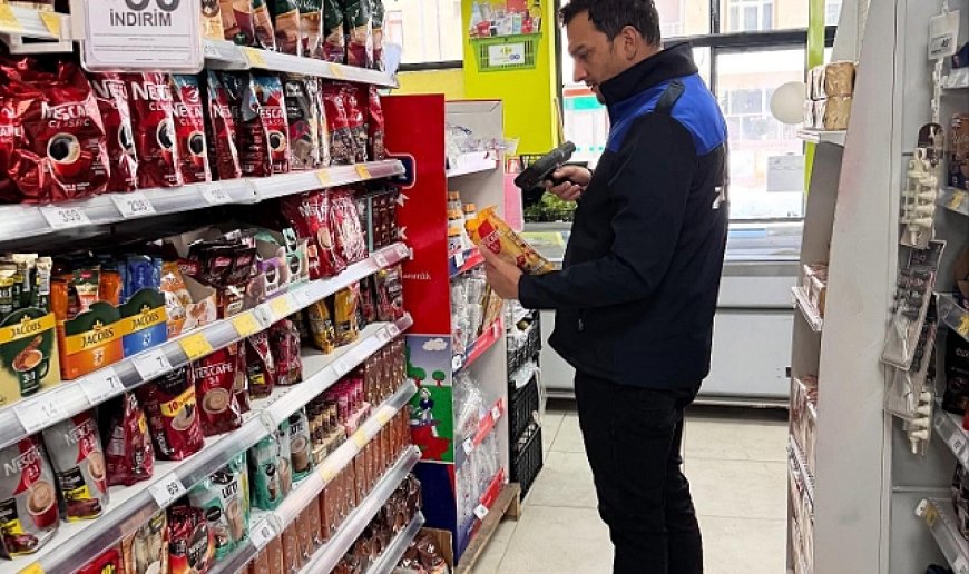 Demirözü'ndeki marketlerde fiyat denetimleri yapıldı