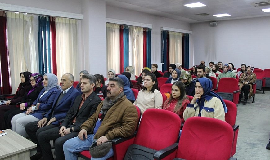 Bayburt'ta kurum çalışanları afetlere karşı bilgilendiriliyor