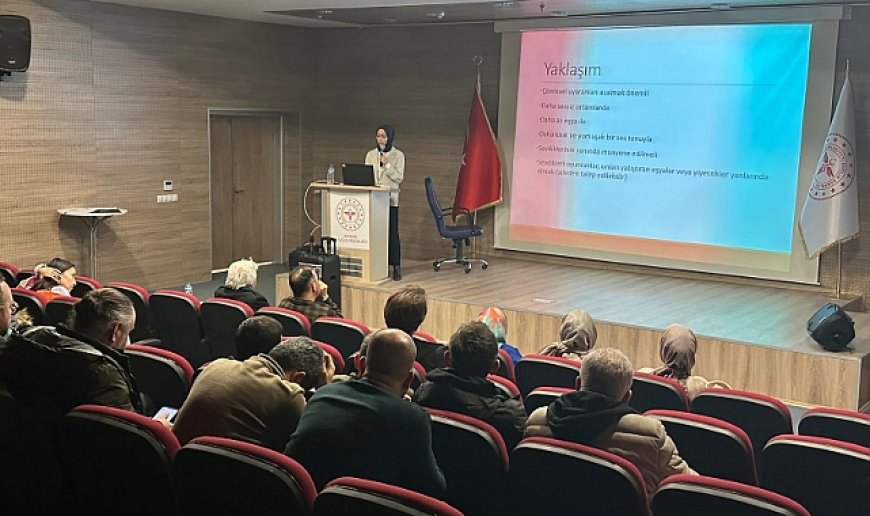 Sağlık çalışanlarına eğitim verildi