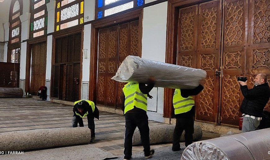 Tarihi Emevi Camii'ne Cumhurbaşkanı Erdoğan'ın seçtiği halılar serilmeye başlandı