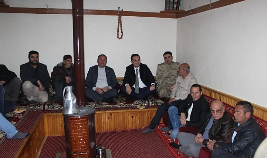 Kaymakam Şahin köyleri geziyor