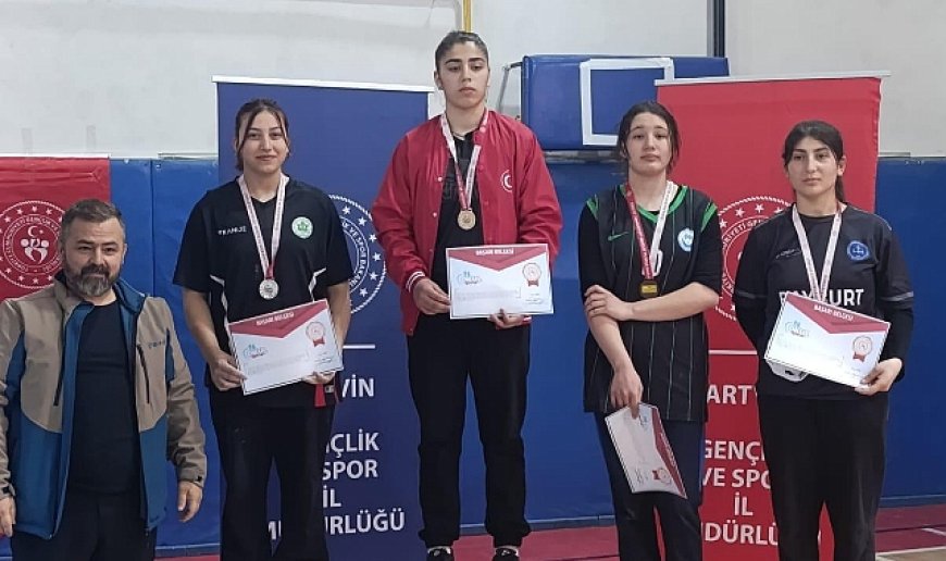 Bileği bükülmeyen kızlar finallerde