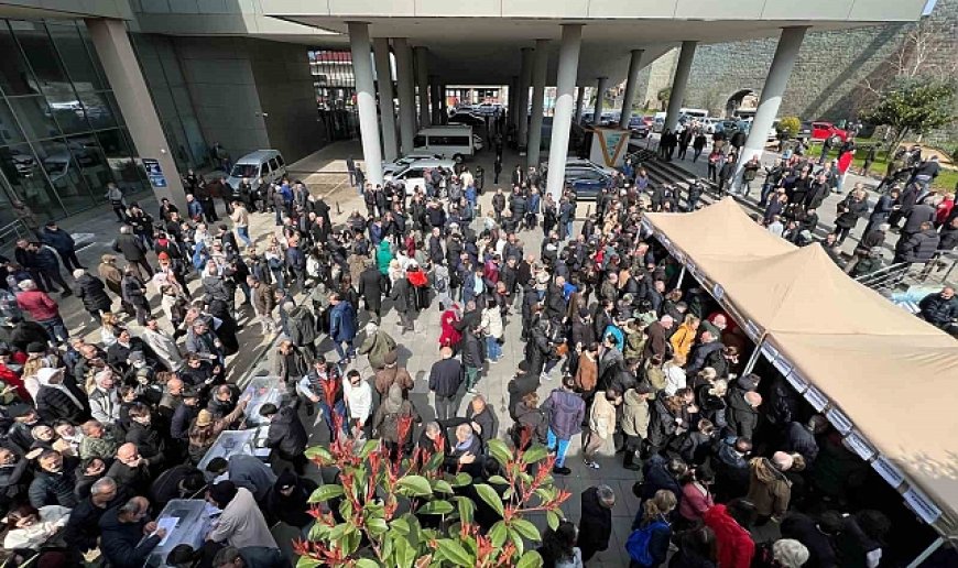 İmamoğlu'nun memleketi Trabzon'da vatandaşlar sandığa gitti