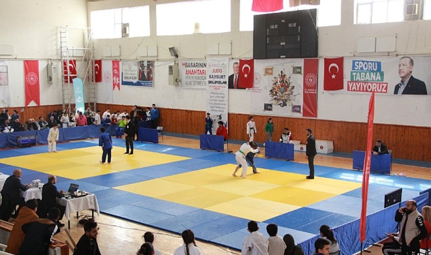 Judocu minikler mindere çıktı