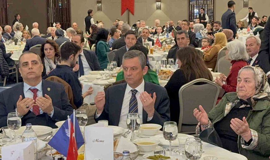Özgür Özel, şehit aileleri ve gazilerle iftar programında buluştu