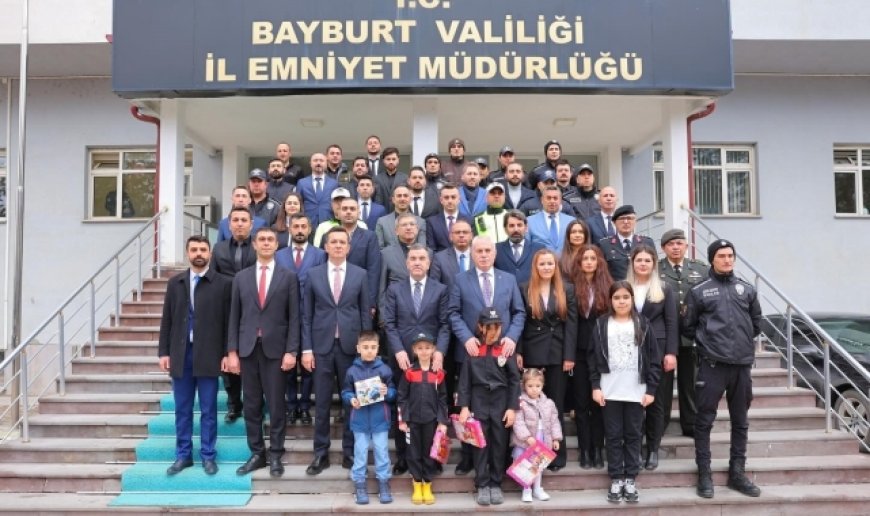 Vali Eldivan güvenlik güçlerinin bayramını kutladı