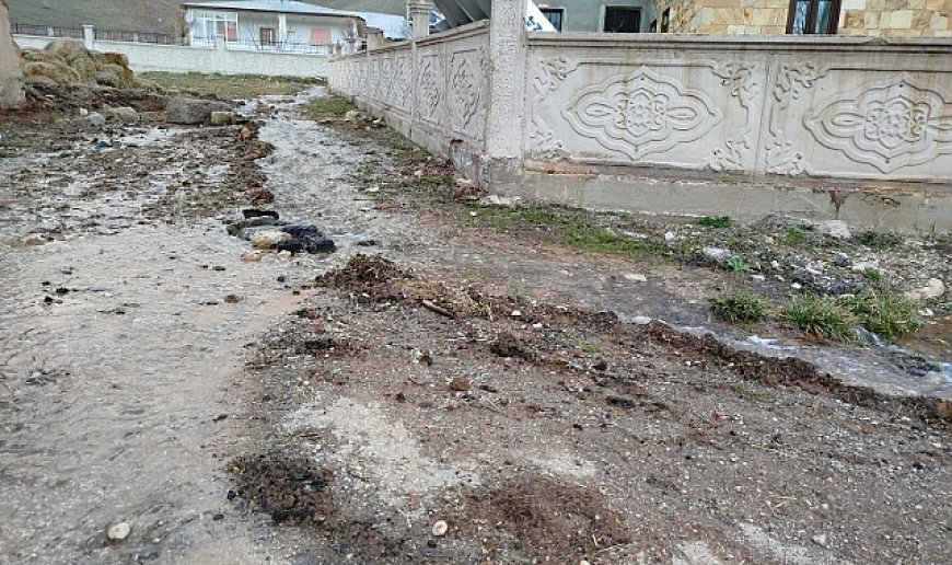 Tarlalar su içinde, çiftçiler dertli!