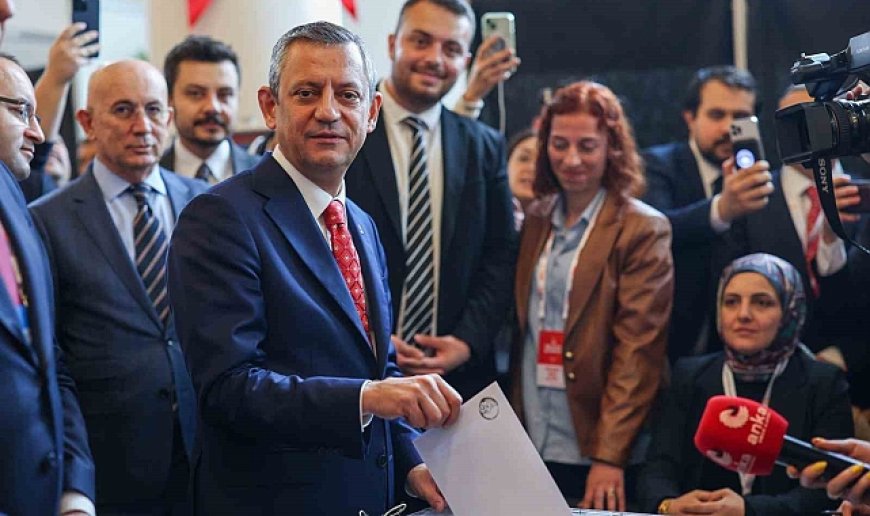 CHP Lideri Özel: "Gençlerin umudu için buradayız"