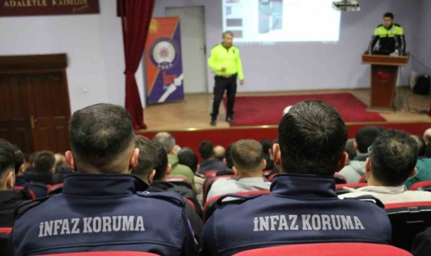 Polisten Ceza İnfaz Koruma Amir ve Memurlarına seminer