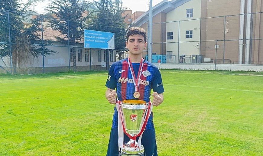 U 14 Türkiye Şampiyonası'na Emir Hakan Kurt damgası