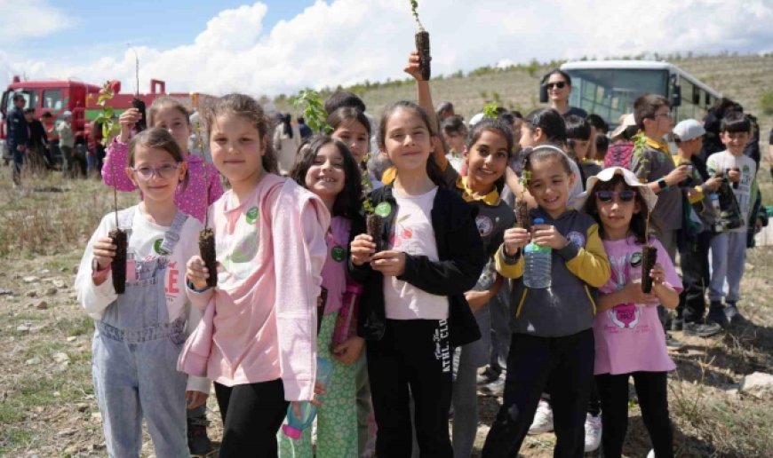 Erzincan'da fidan dikme şenliği düzenlendi