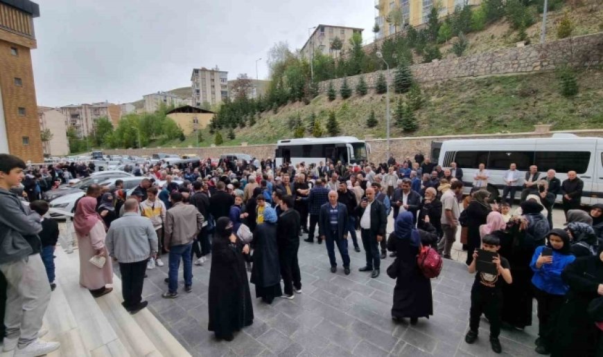 Hacı adayları Bayburt'tan dualarla kutsal topraklara uğurlandı