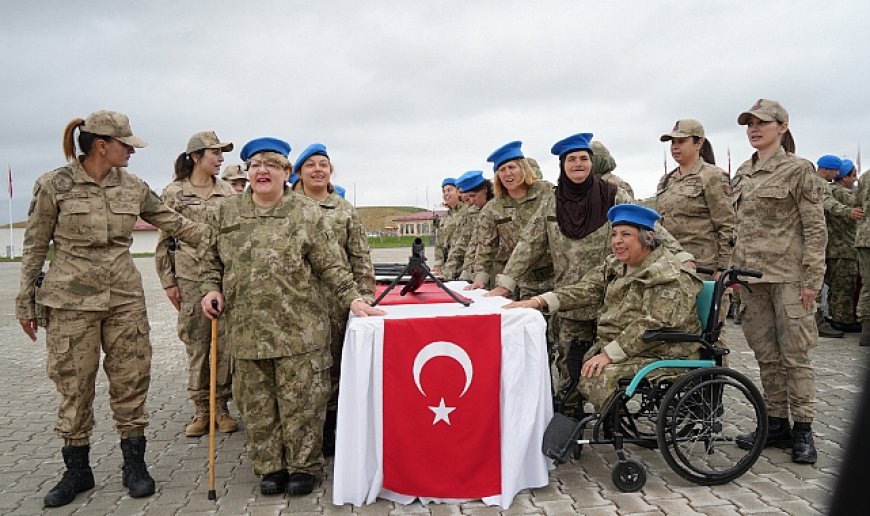 44 engelli birey bir günlüğüne asker oldu