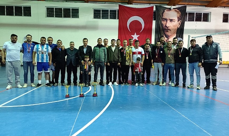 Aydıntepe voleybol turnuvasında şampiyon belli oldu