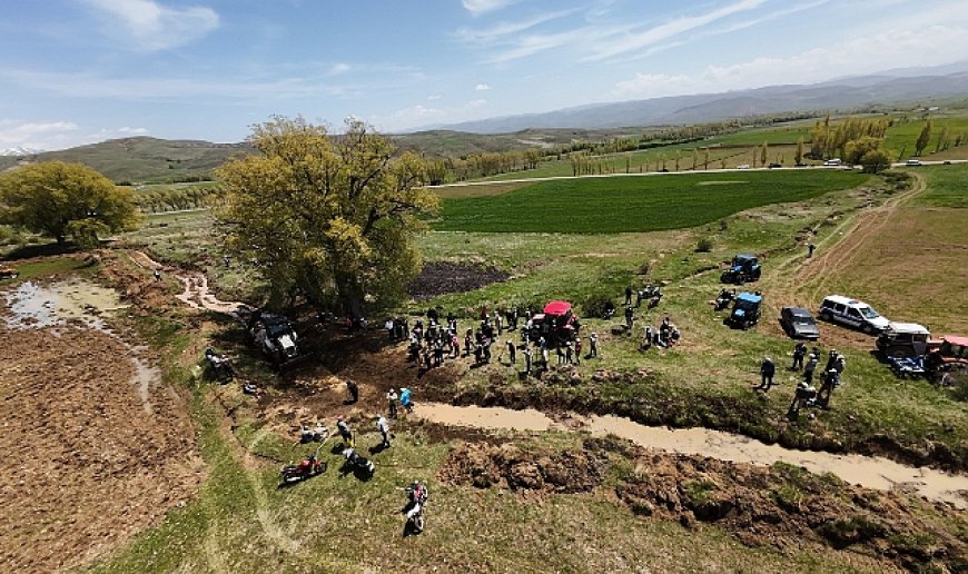 4 kilometre uzunluğundaki sulama kanalı imece usulüyle temizlendi