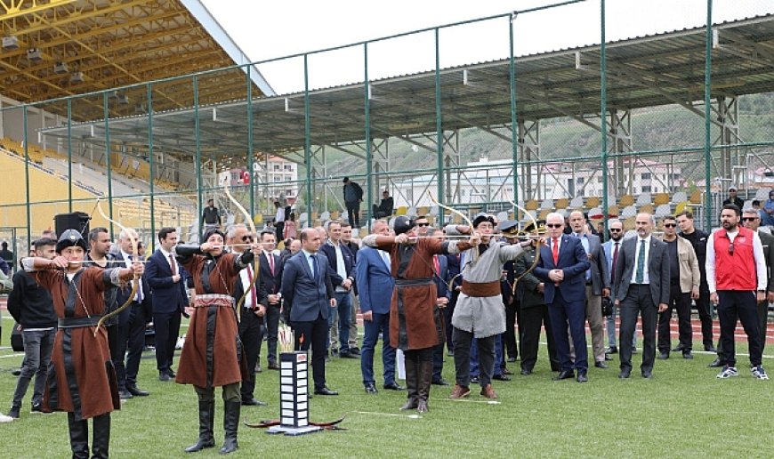 19 Mayıs, coşkuyla kutlandı