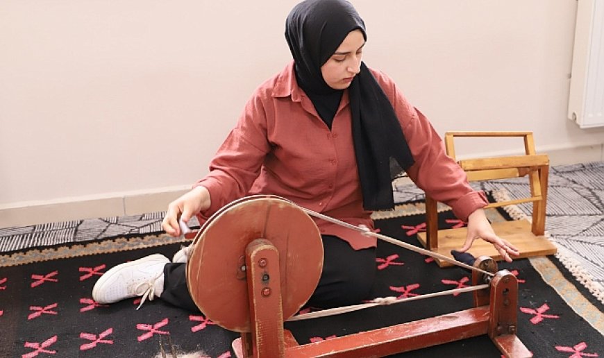 El sanatları sergisi beğeni topladı