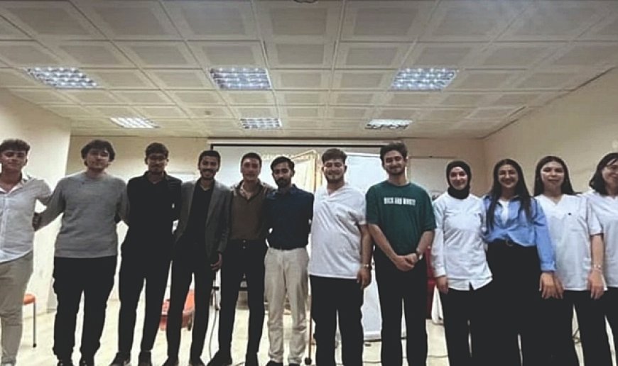 Bayburt Gençlik Merkezi Tiyatro ekibinden görkemli final