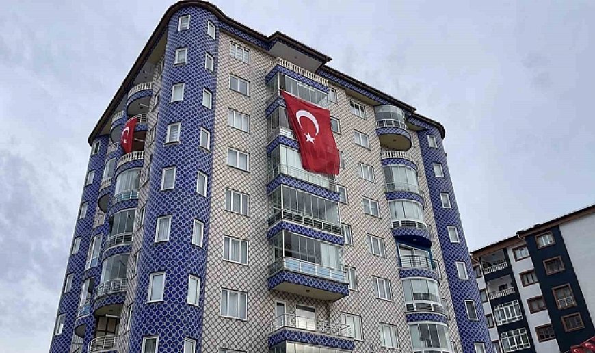 Sivas'a şehit ateşi düştü, baba ocağına Türk bayrağı asıldı