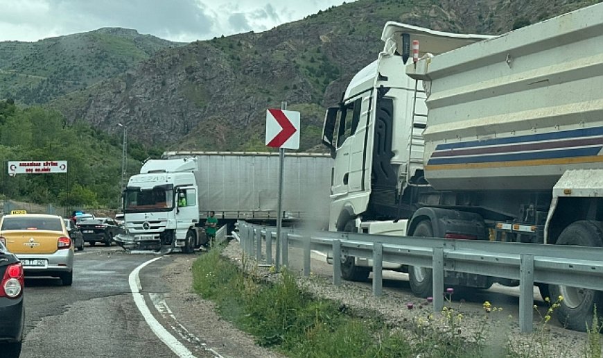 Vauk Geçidi'nde yaşanan kazada facianın eşiğinden dönüldü!