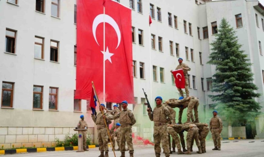 Bayburt'ta jandarmanın 186'ncı yılı coşkuyla kutlandı: Tüfekli hareketler gösterisi nefes kesti