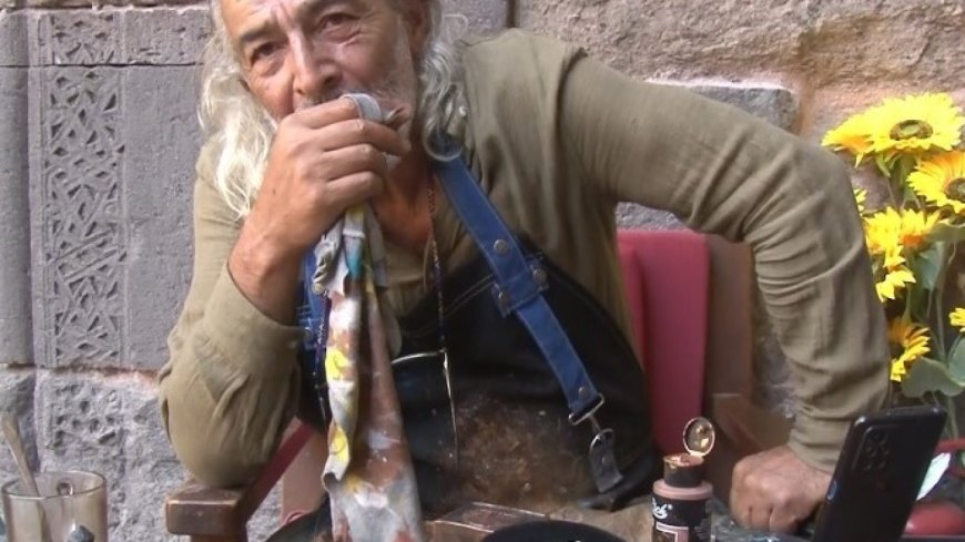 El sanatları ustasından gençlere çağrı: "Dijital ortamlar yerine el becerisi kazanın"