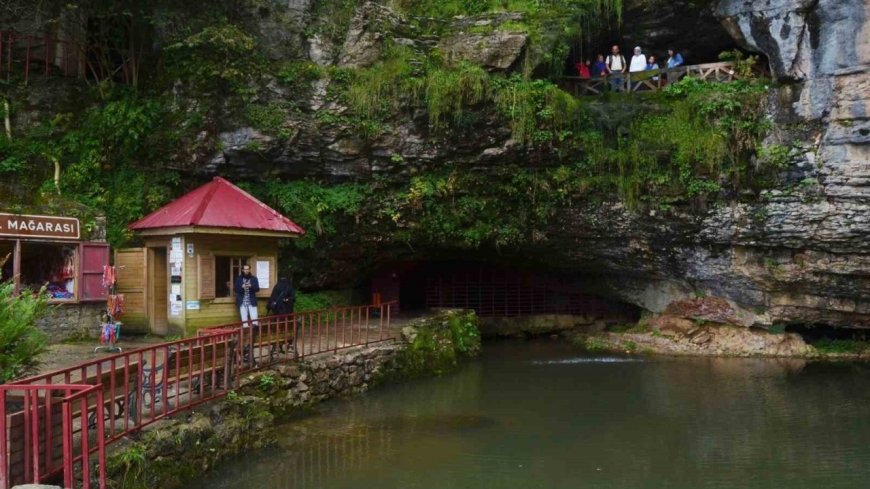 Dünyanın en uzun ikinci mağarasını 7 ayda yaklaşık 100 bin turist ziyaret etti